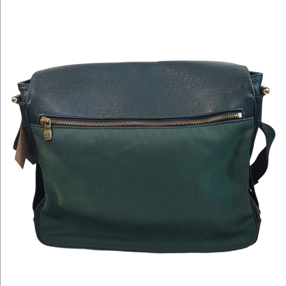 Louis Vuitton Messenger Taiga Viktor Epicea - Picture 4 of 12